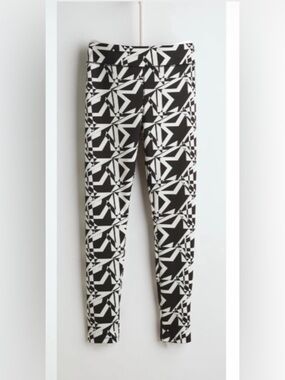 H&M x Perfect Moment thermal underwear Black & White Geometric